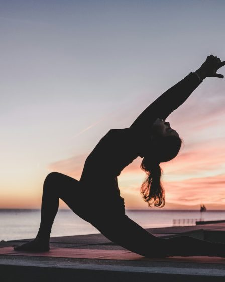 yoga relaxant : 3 exercices pour faire le vide