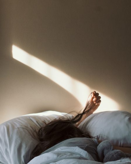 l'apnée du sommeil : causes, symptômes et traitement